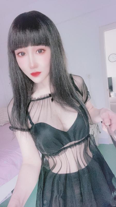 舌吻性感末末 第1张