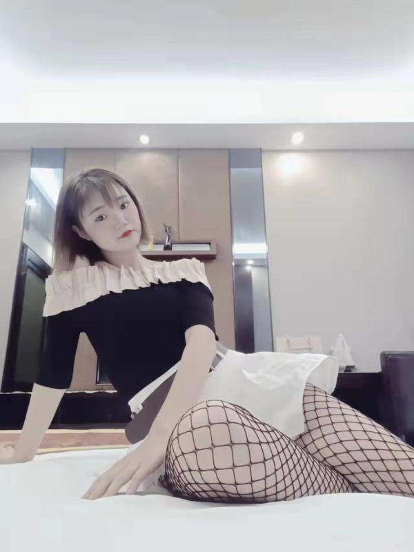风骚小泡芙 第3张