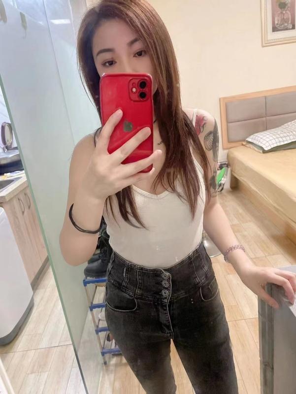 纹身小太妹 第1张