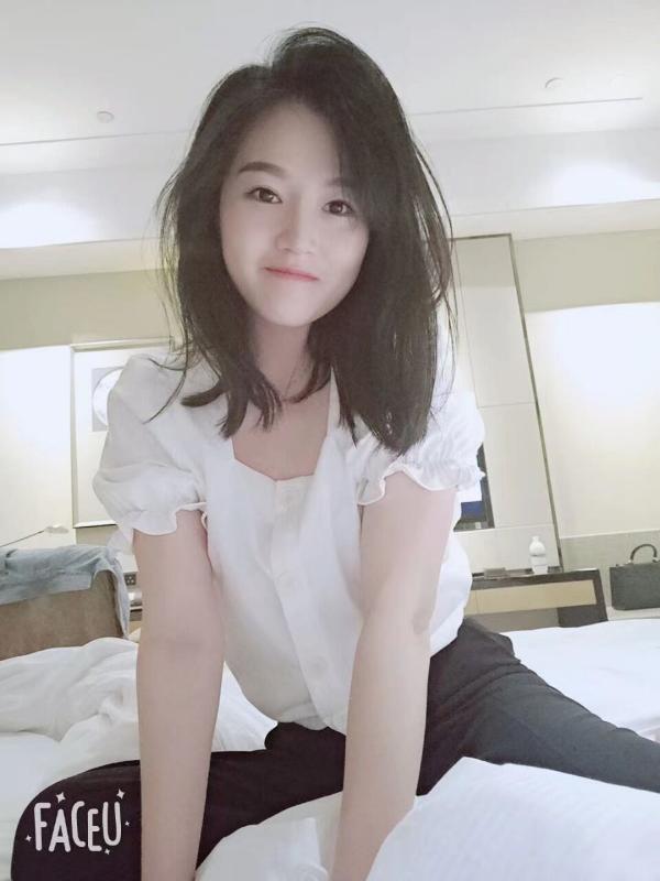 嫩妹可可水灵灵的 第1张