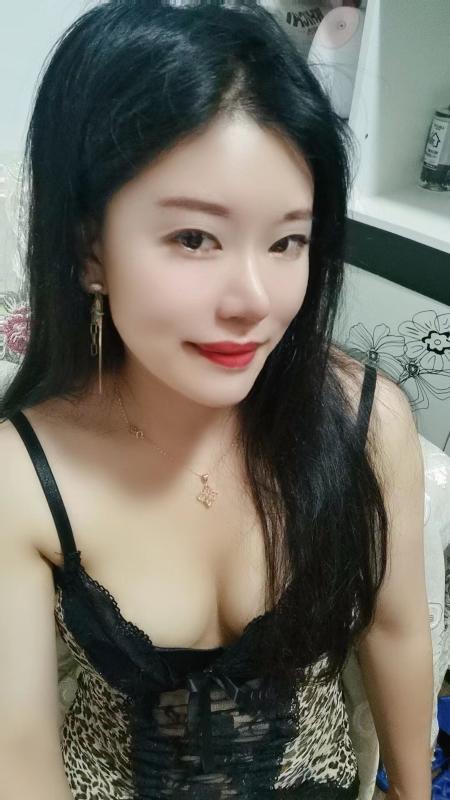 性感小骚货青青 第1张