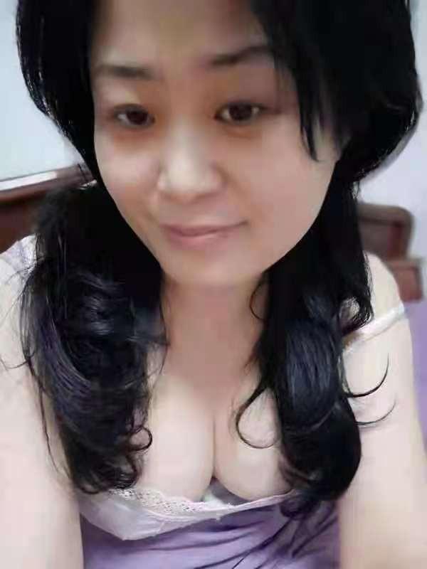 罗湖服务型大奶妈 第1张