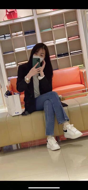 汉口年轻妹子 第2张