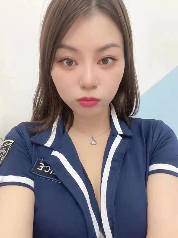 罗湖丰满小兔兔 第1张