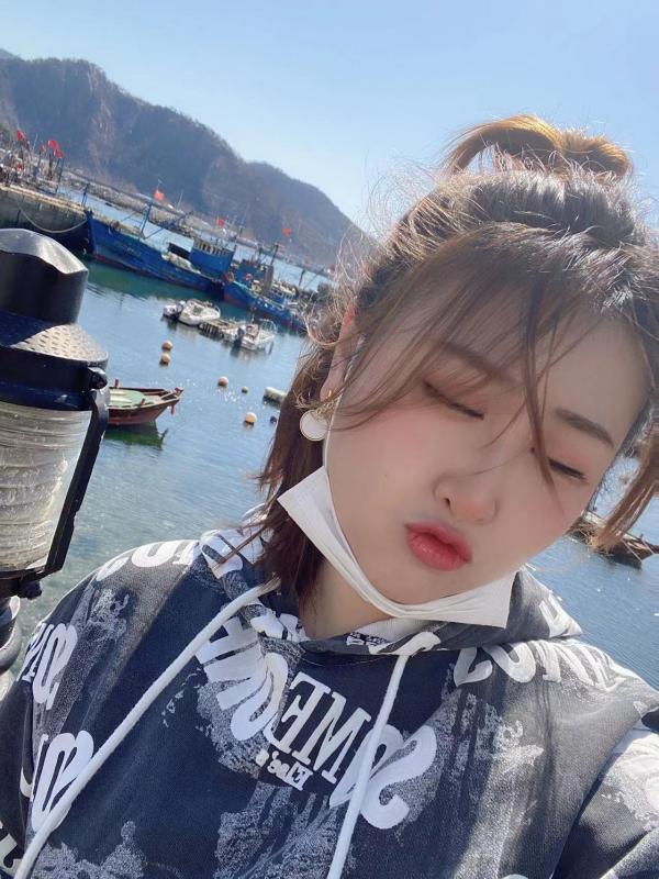 南山高挑爆乳琪格格 第1张