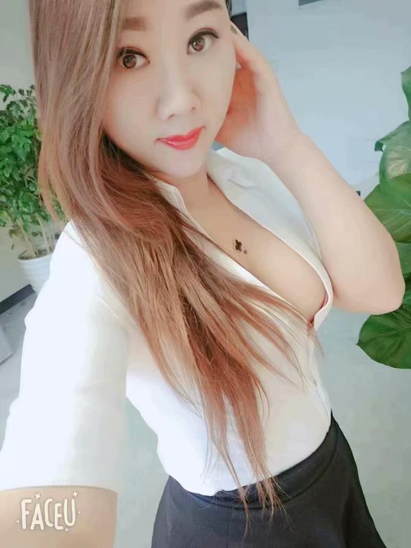 轻熟女丰满活好 第1张