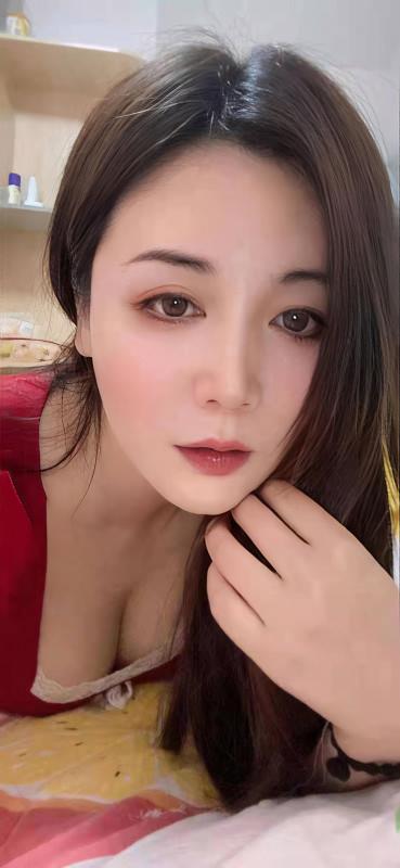福华少妇卡莉 第3张