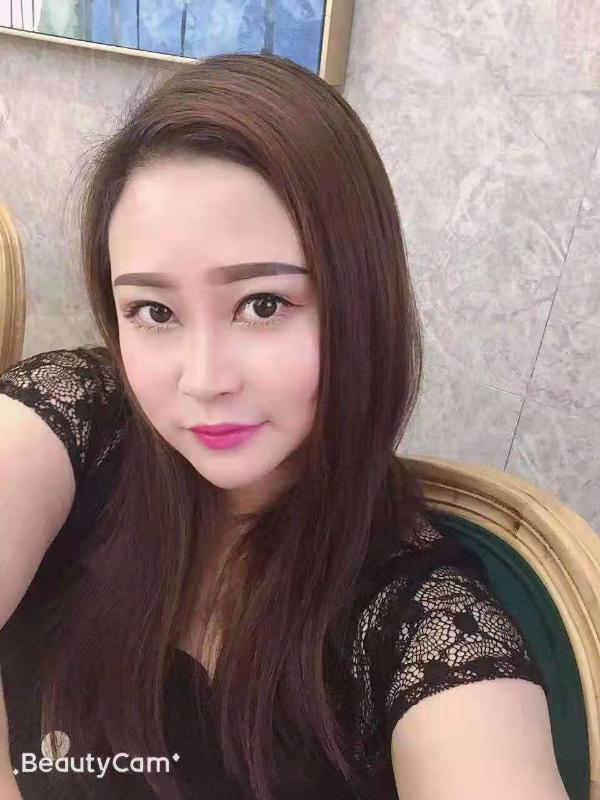 大胸泻火雪儿 第1张
