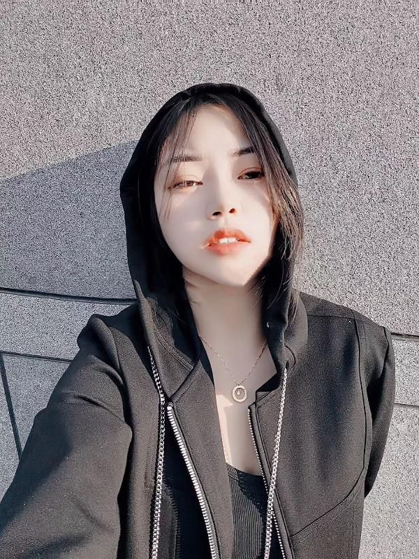 苏州新区妹子 第1张