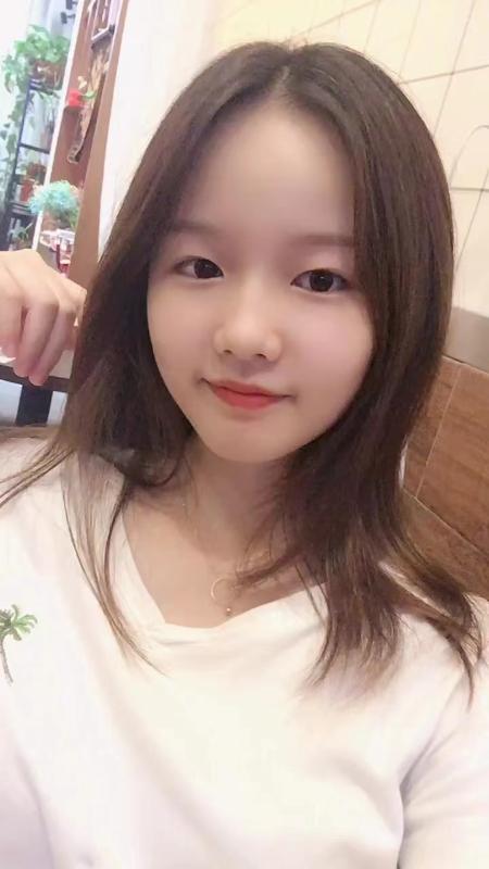 童颜娃娃脸小璐 第3张