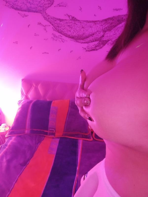 巨乳小辣椒 第1张