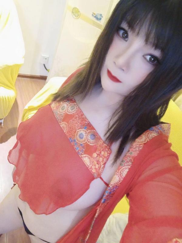 巨乳小辣椒 第3张