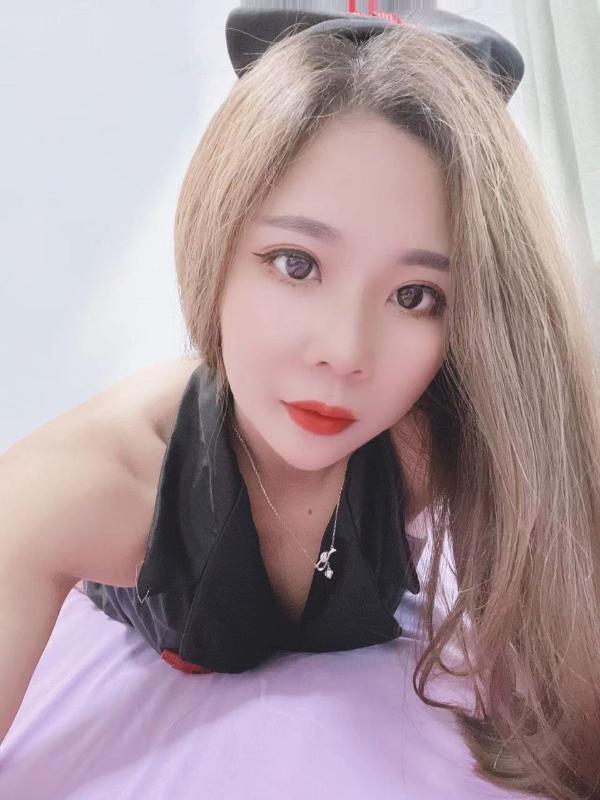 妩媚风骚型妹子 第3张