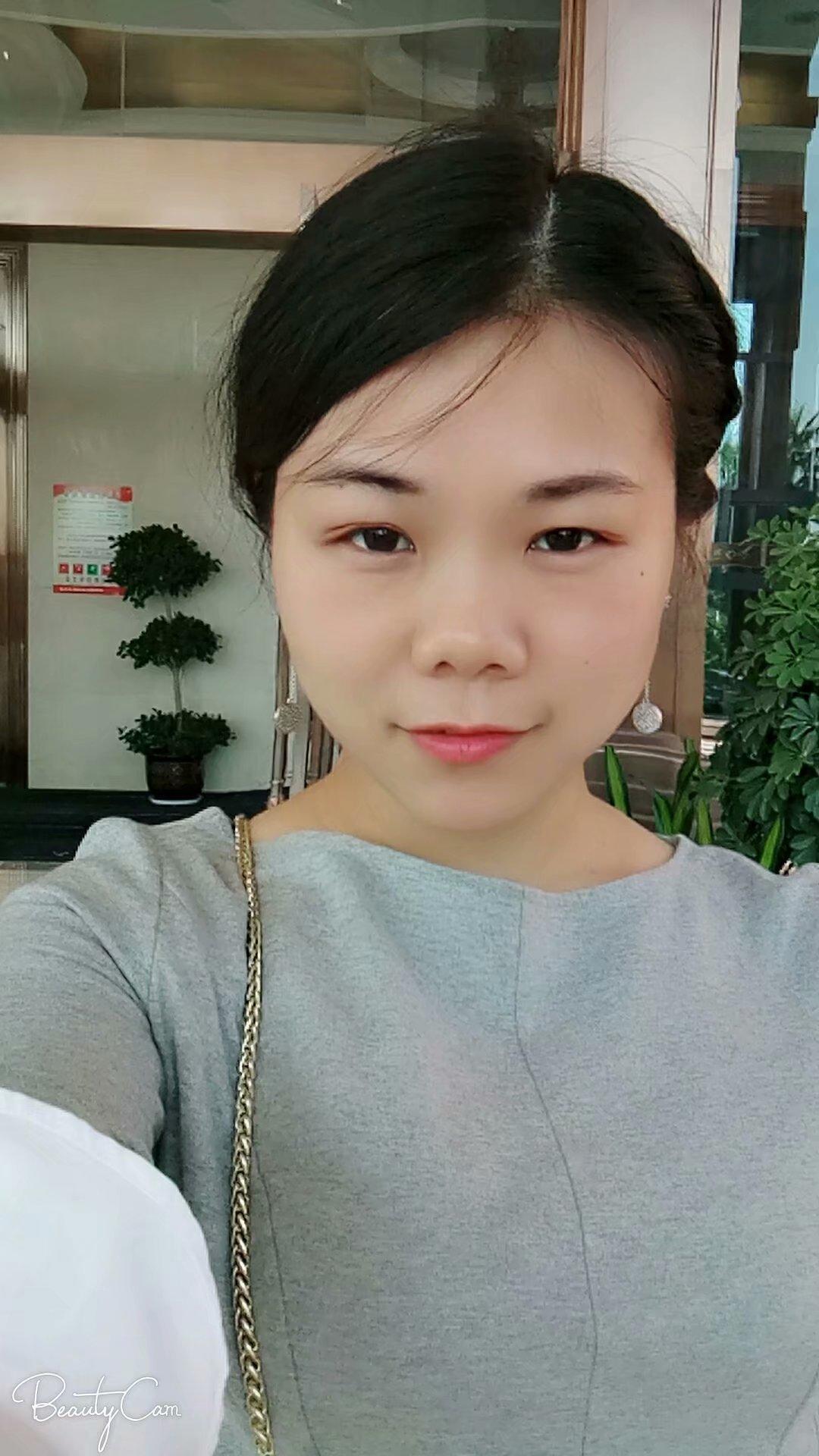 天河客运站附近熟女 第1张