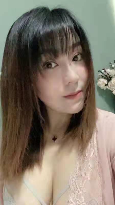 巨乳诱惑，服务态度好，性格豪爽 第2张