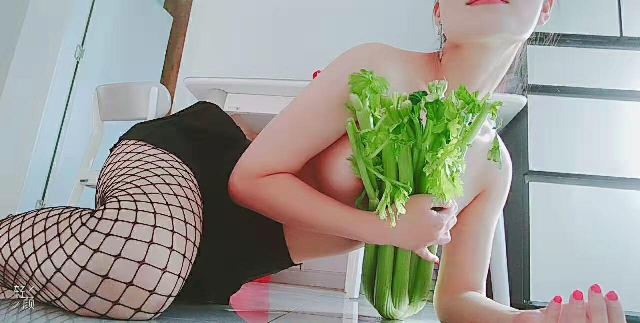 性感魅惑小妖精,会骚会撩,给哥哥们帝王级享受 第4张
