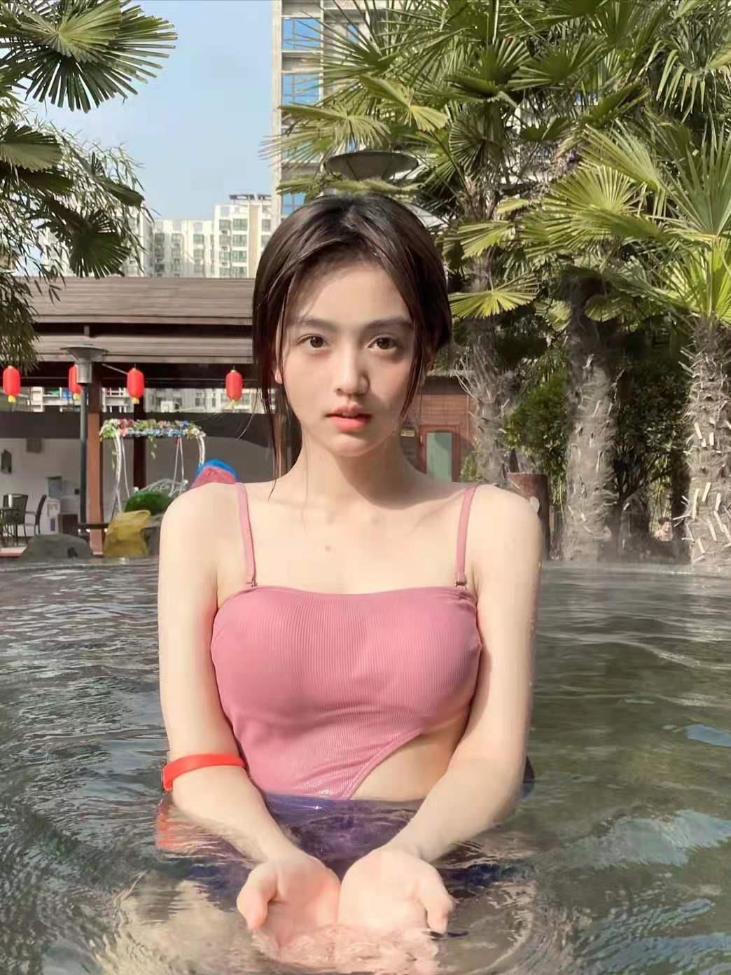 拉萨00后清纯妹妹做起来真的舒服 第1张