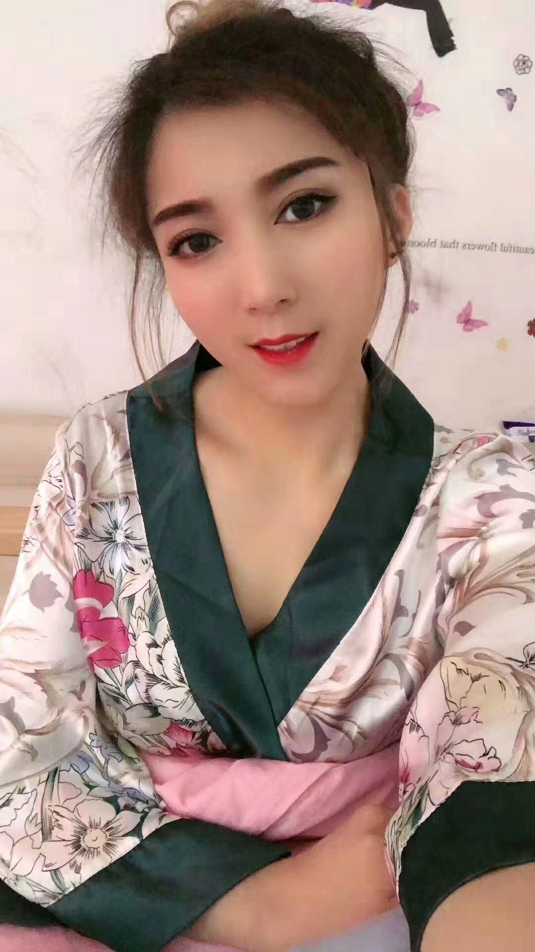 公益西桥瘦小的妹子 第3张