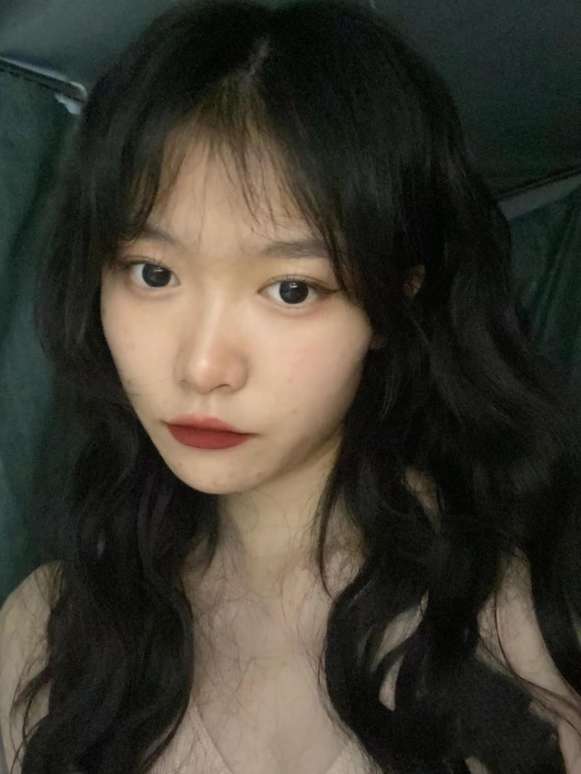 前几天刚找了一个纯欲的妹妹 第1张