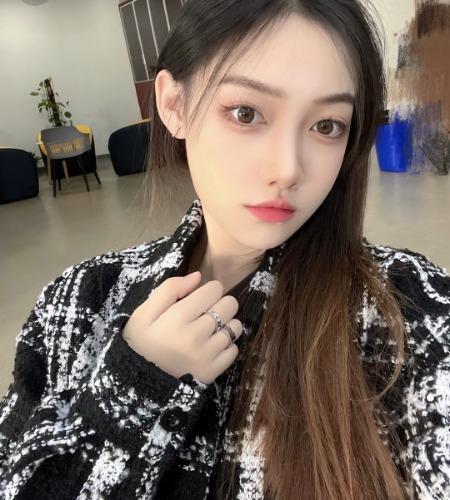 卖房子的实习大学生非常清纯女孩 第2张