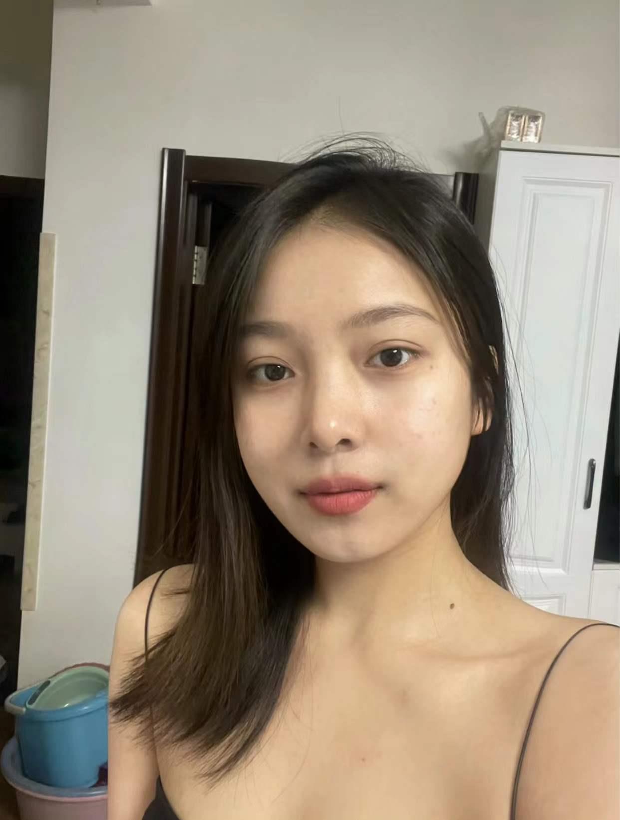 雨花舞蹈妹，颜值在线 第2张