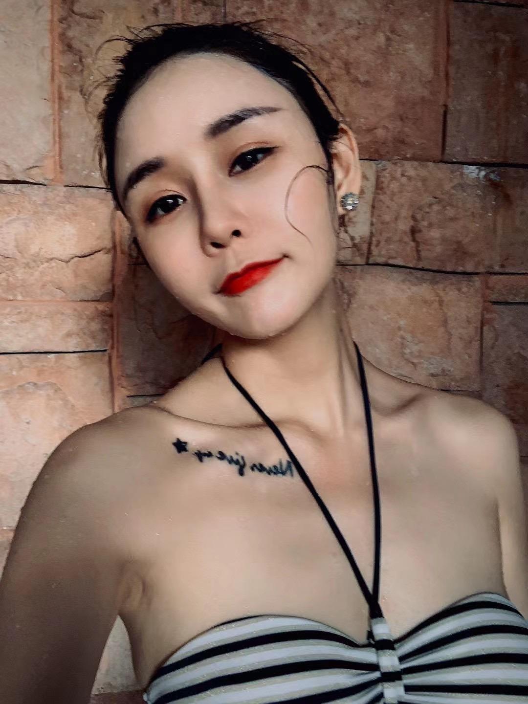 重庆蛮不错的漂亮兼职小姐姐，风骚迷人令人神往 第1张