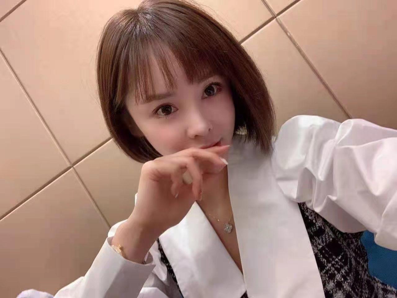 观山湖区美的林城年轻美女一枚，待开发 第1张