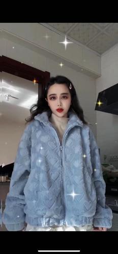 新疆来的小姐姐，口活霸道，身材好皮肤嫩，干起来水超多 第2张