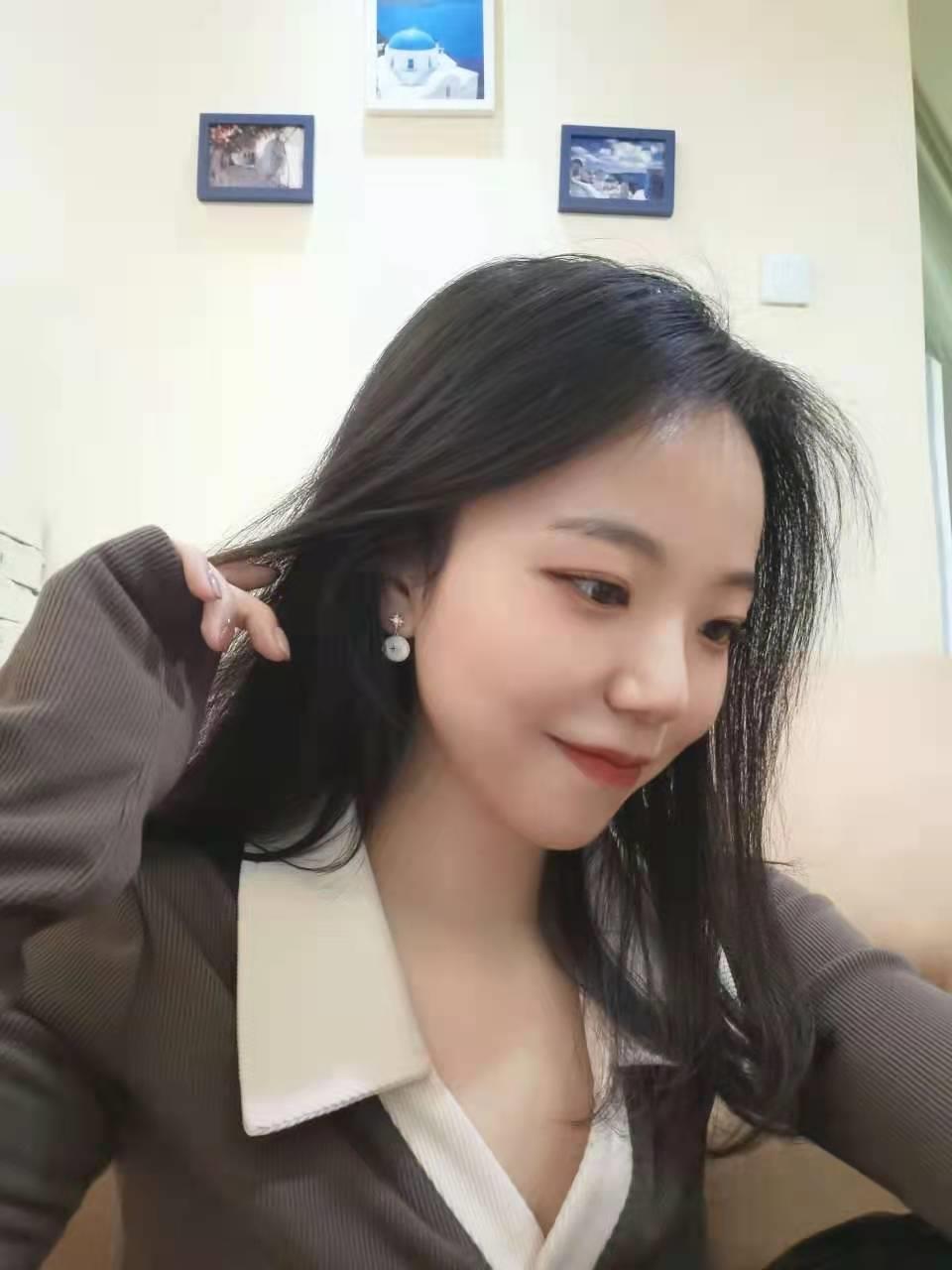 迎泽区年轻漂亮的依依小姐姐 第2张