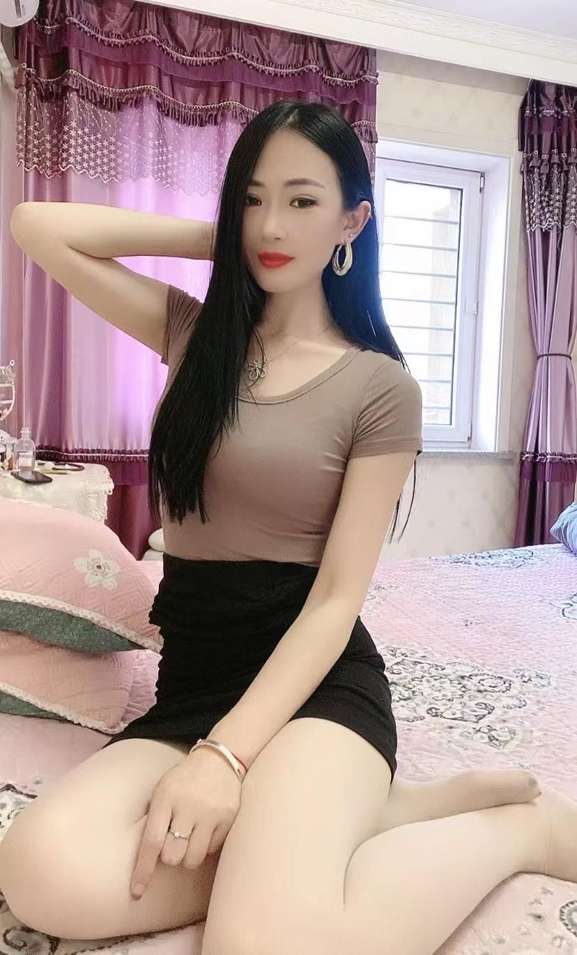 长江路小姐姐 第2张