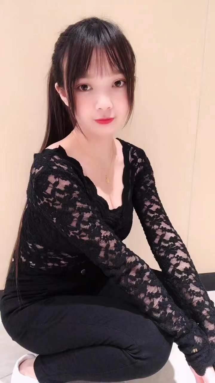 验证身材还是很标致的妹子。 第3张