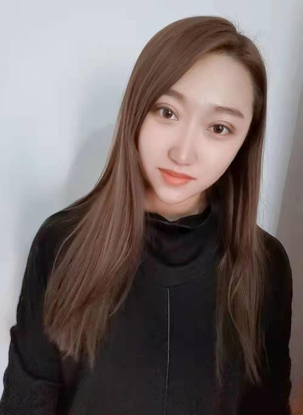 性感爱笑小美女重新出山 第1张