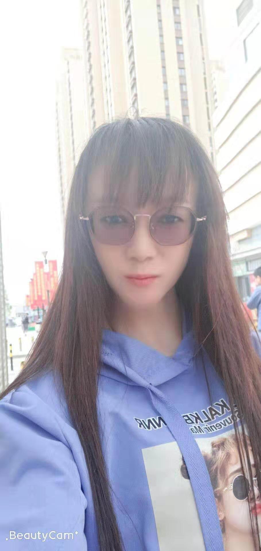 西夏万达挖掘小妹一枚 第3张