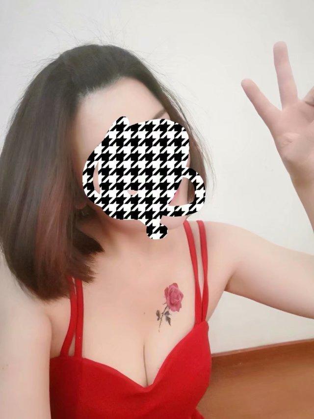再验小玲子，胸大，服务绝对没的说 第1张