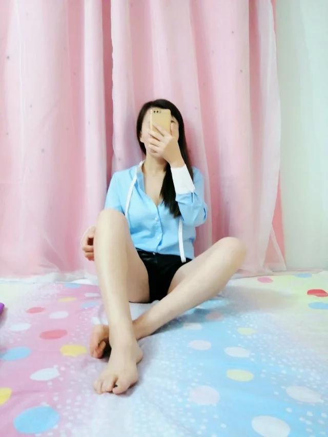 苏州街温柔、皮肤白滑的小活妹子 第2张