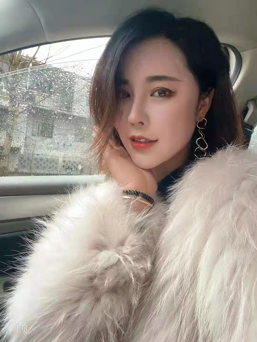 鄞州区D奶御姐,一边干一边把奶子怼我嘴里让我吃 第2张