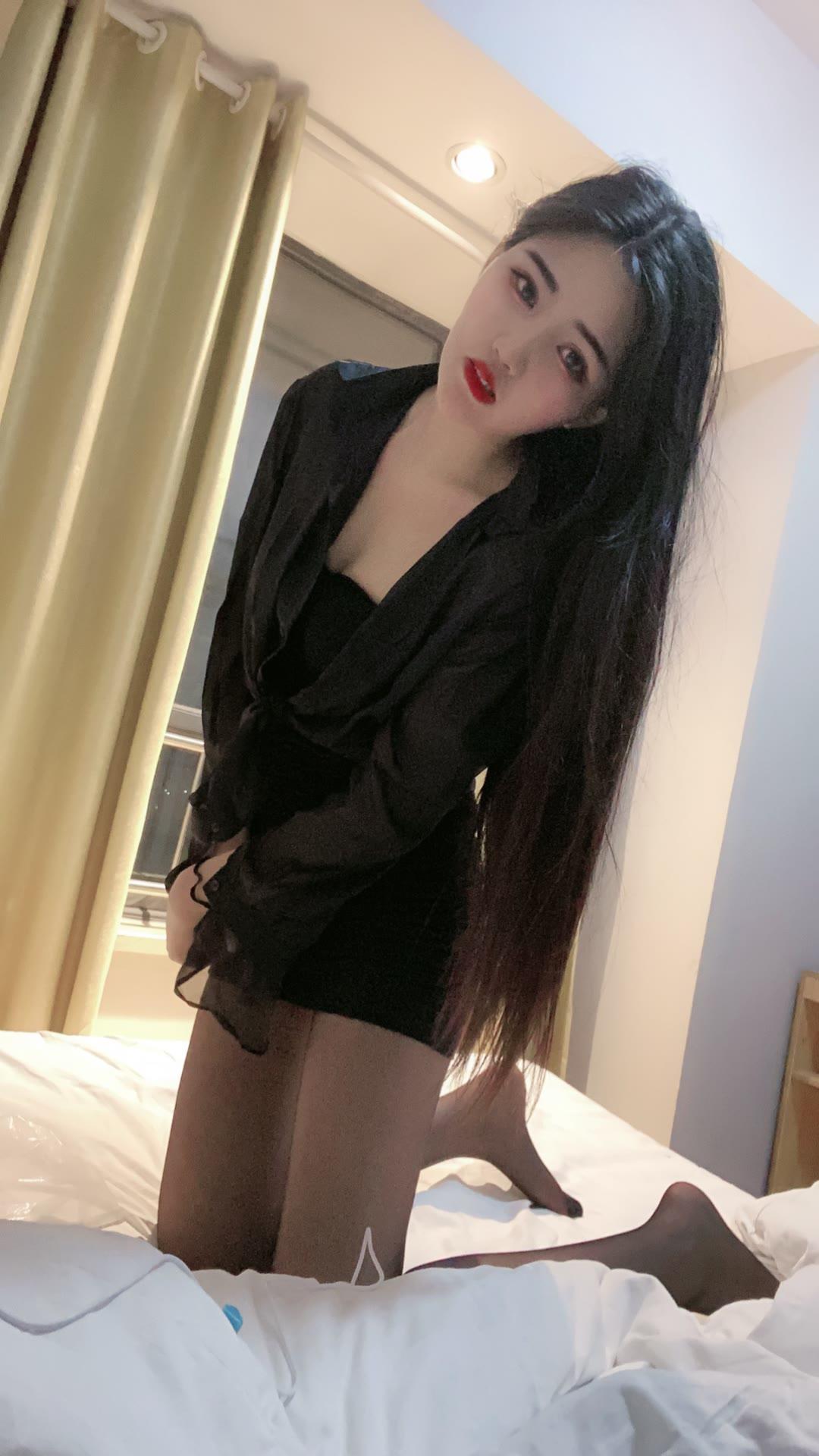 普陀区调情女神,皮肤特滑还带奶香味,包裹感墙烈 第3张
