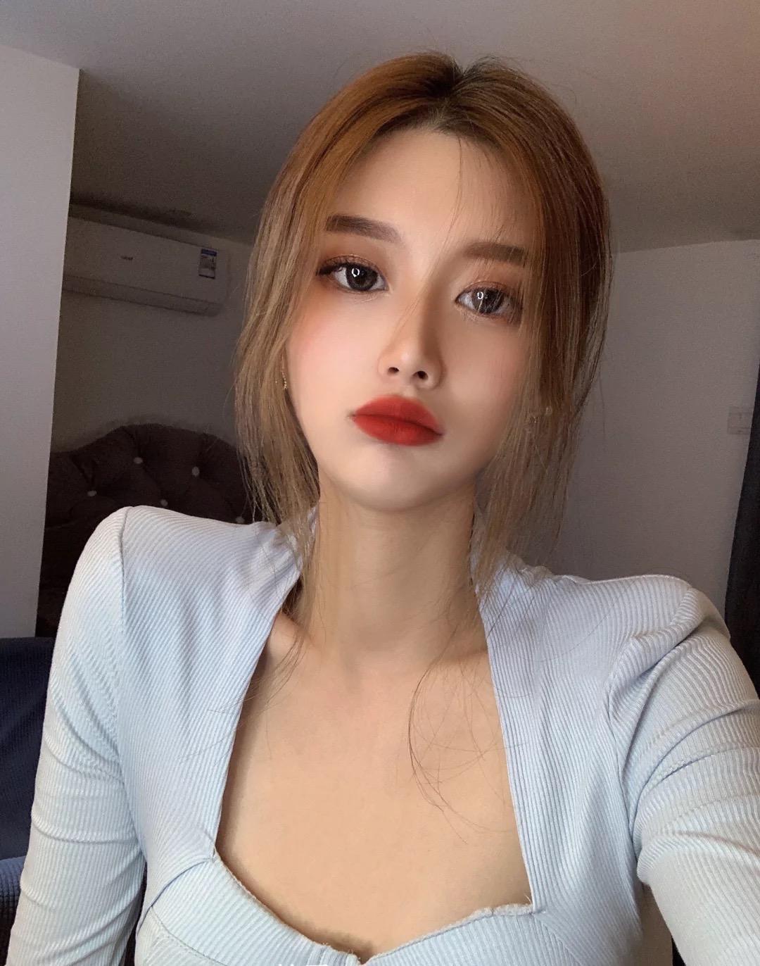 春熙路体验热情开放的重庆妹儿,身高168是真的可以 第3张