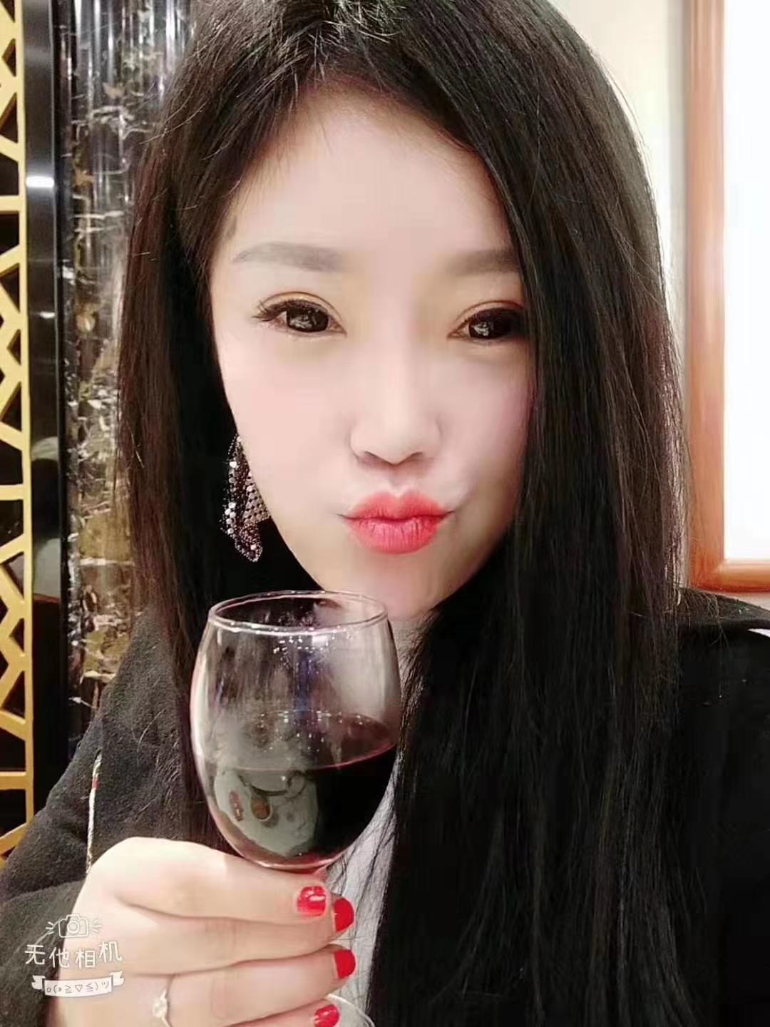 东北骚妇，很爽 第2张