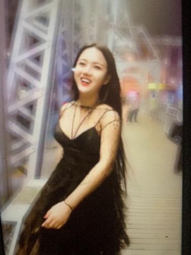 ts另类刺激,和小女孩一起双飞 第2张