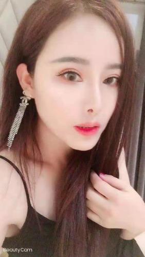 海珠区舌头很厉害的一个少妇，吸蛋蛋吸的舒服 第1张