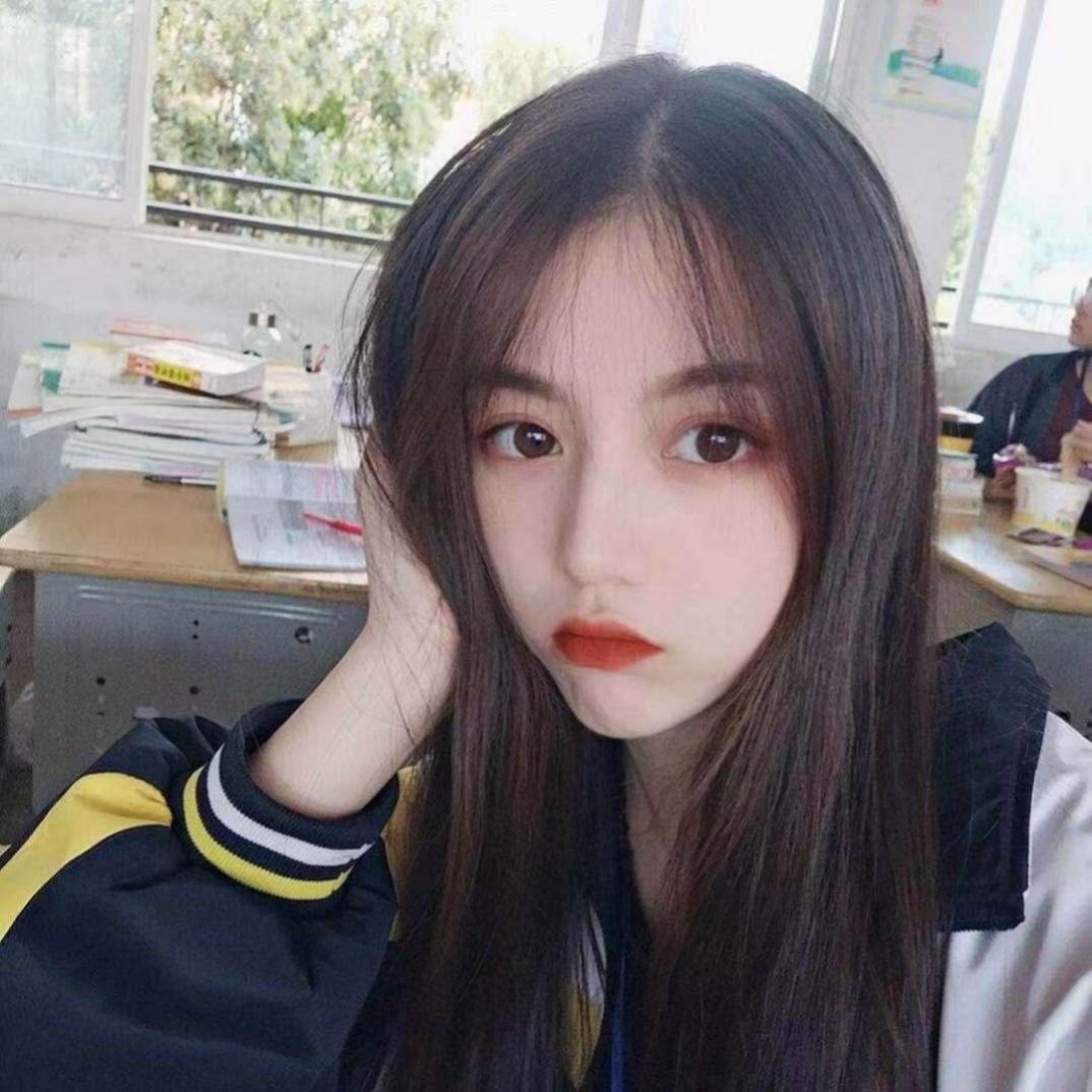 天河区在校清纯小学妹，咪咪不大，逼逼挺紧 第2张