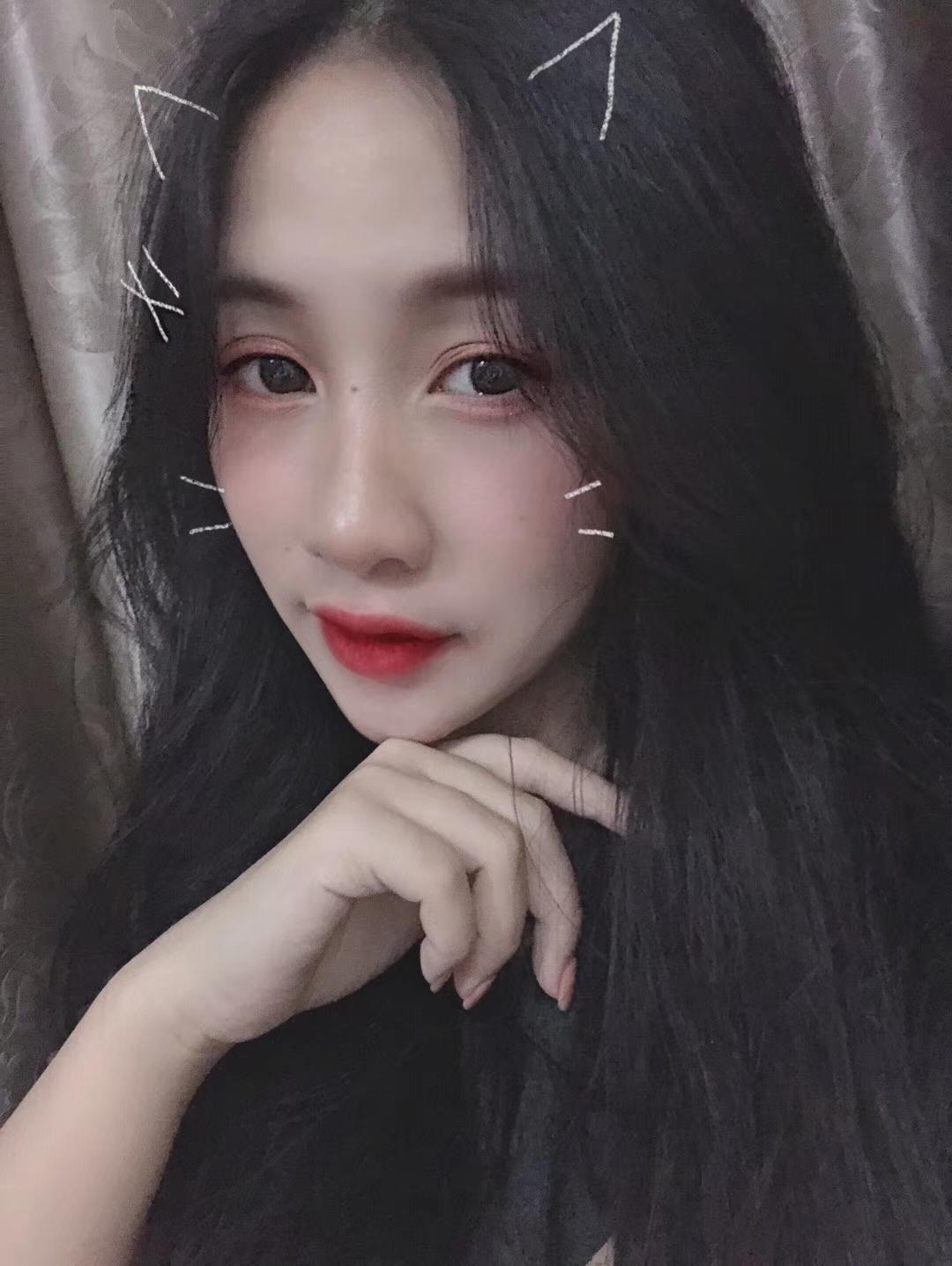 新人白皙小女友 第4张