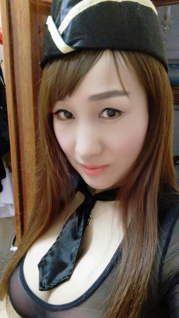 广州天河区大奶骚女一枚 第1张