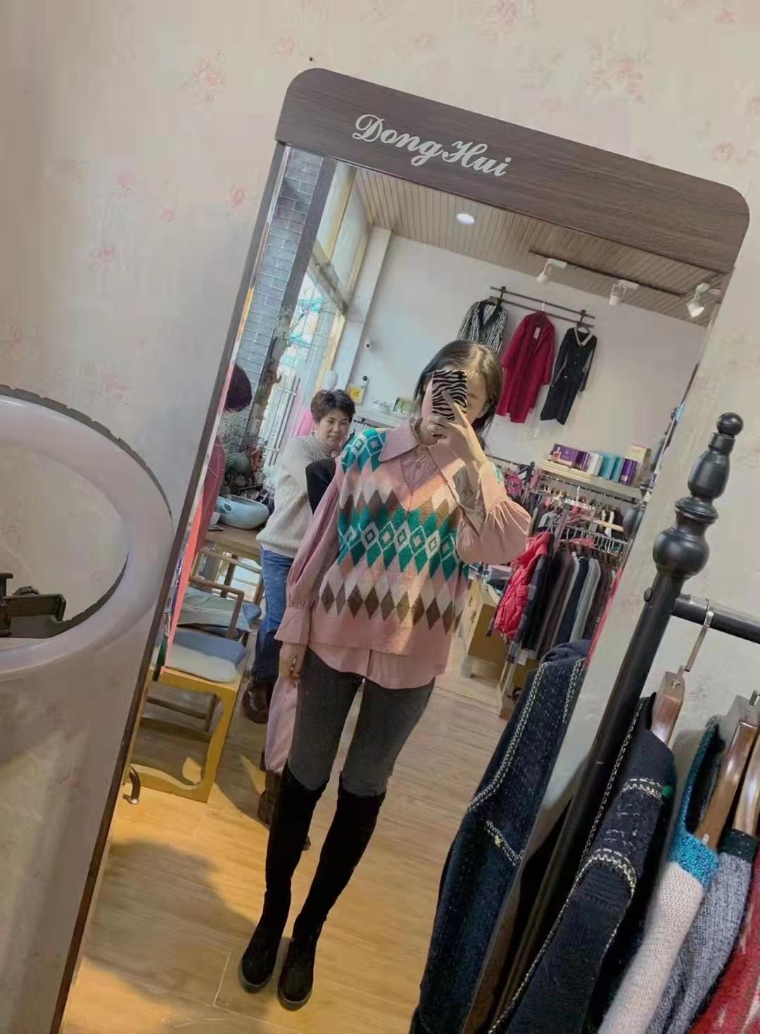 历下兼职妹妹年轻欲望很强 第1张