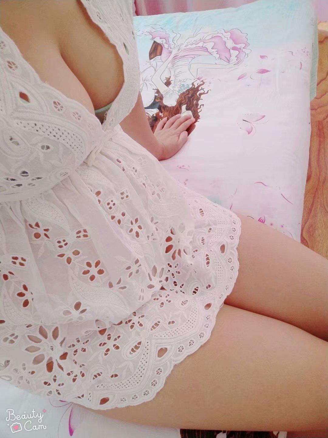 发电厂附近妹子 第2张