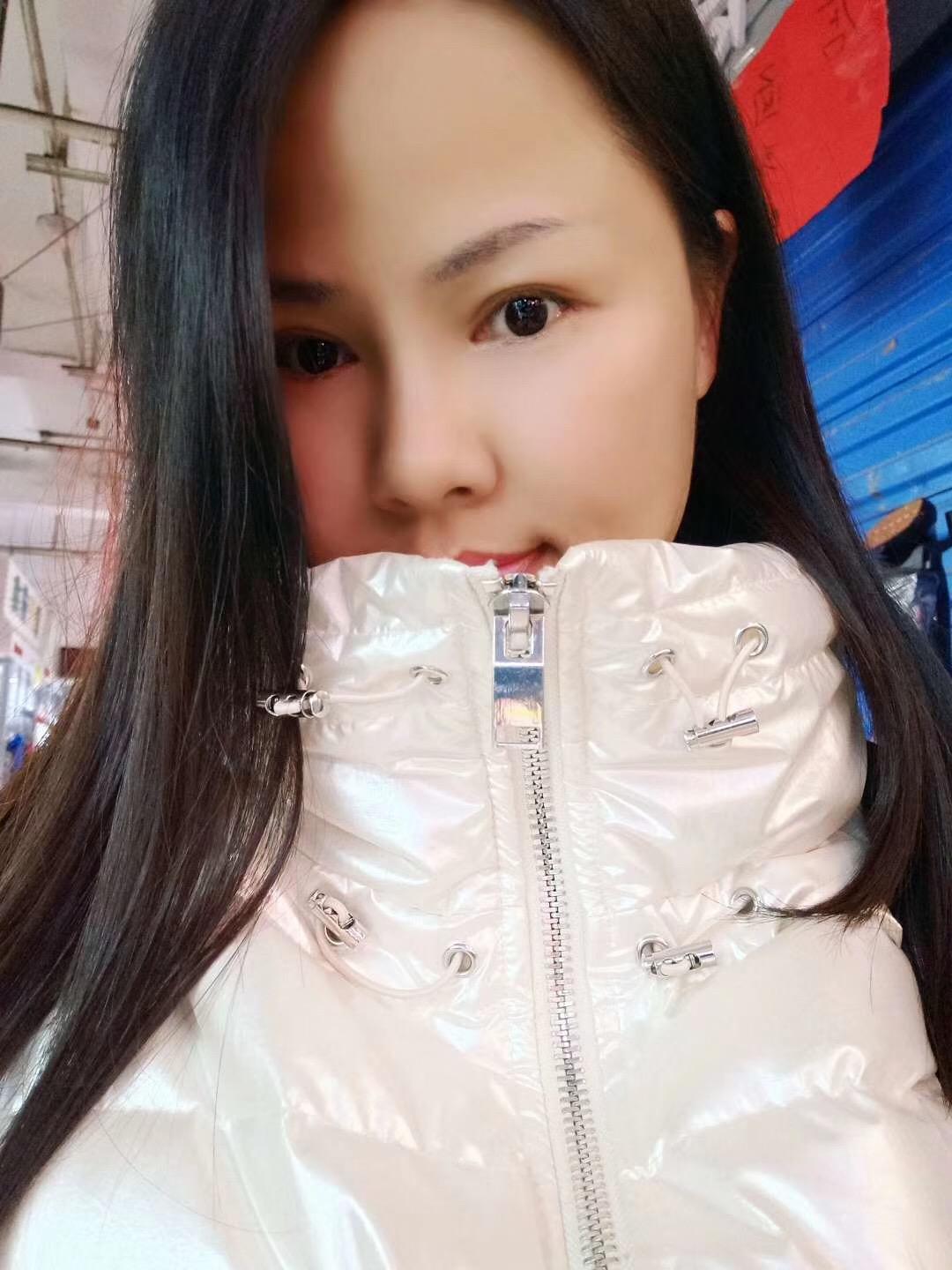 火车站附近良家兼职女，老公常年不在家 第1张
