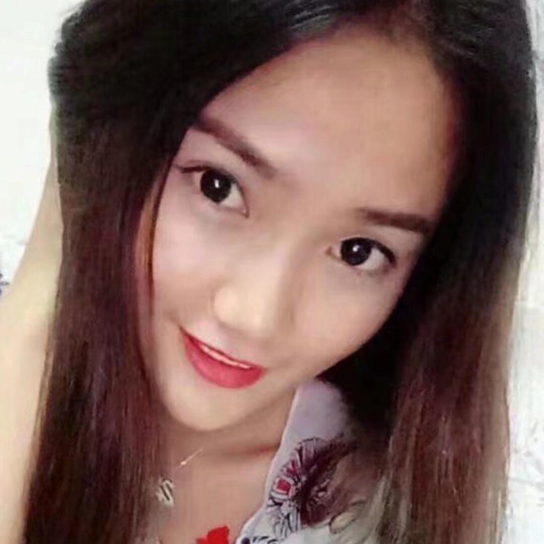 南明区漂亮性感美女 第1张