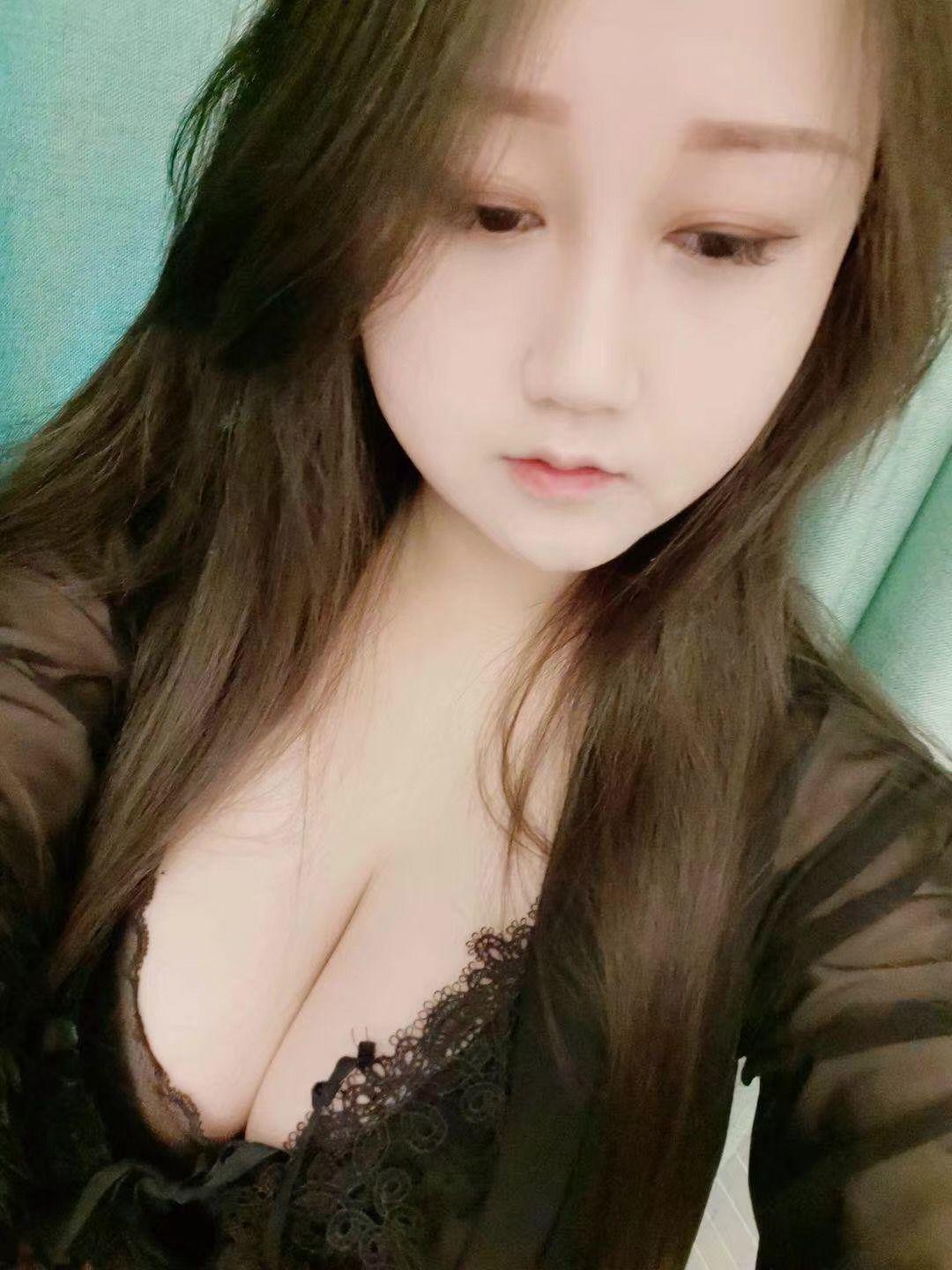 分享一个大胸微胖服务型妹子 第3张