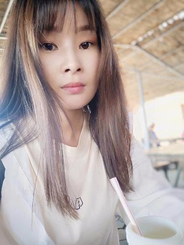 双飞温柔妹子 第2张